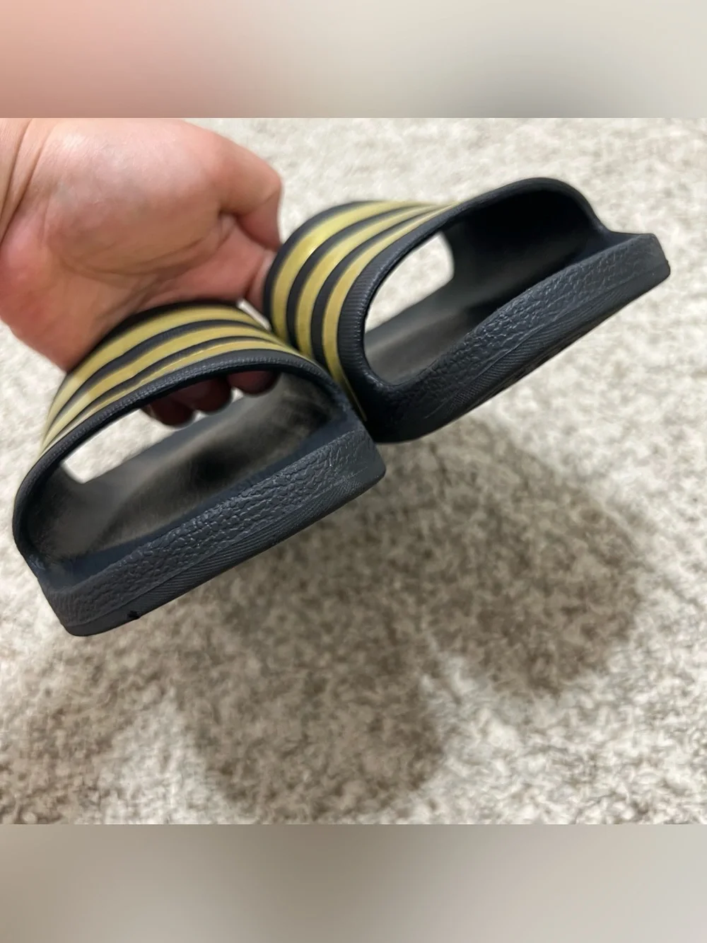 Adidas Adilette Aqua Slide Sandals Black and Gold Men's Size 7